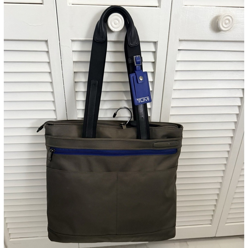 TUMI Companion Tote Luggage Bag 223119AGA4 Gray Nylon Shoulder Bag